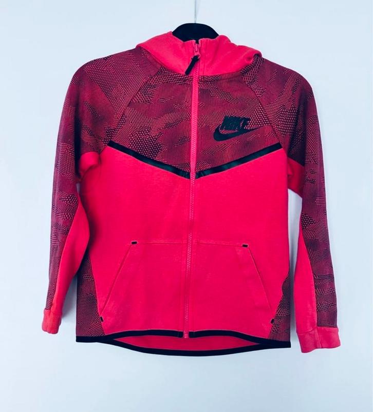 Nike premium vest met capuchon | kinder M, Kinderen en Baby's, Kinderkleding | Overige, Zo goed als nieuw, Jongen of Meisje, Ophalen