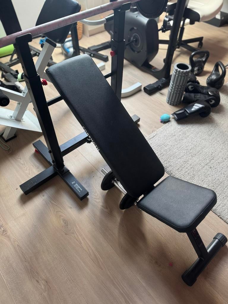 CORENGTH Halterbank inklapbaar verstelbaar met haltersteunen, Sport en Fitness, Fitnessmaterialen, Ophalen, Gebruikt, Borst, Fitnessbank