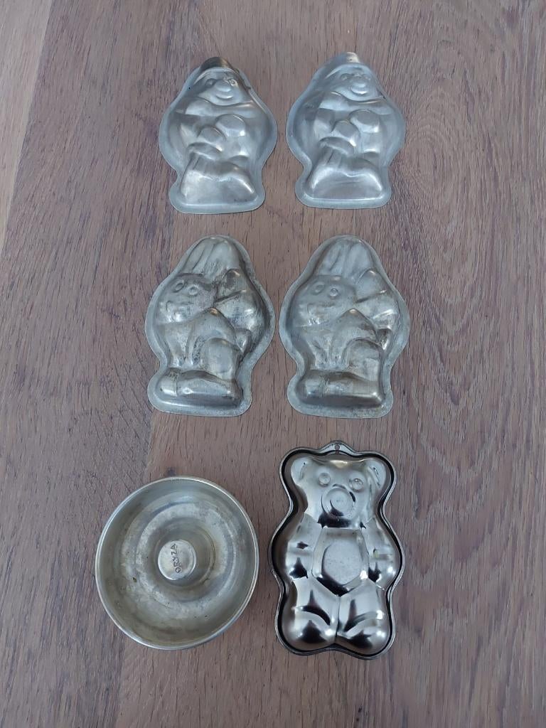 Kleine bakvormen / cake blikjes - 6 stuks, Ophalen of Verzenden, Gebruikt, Bakvorm