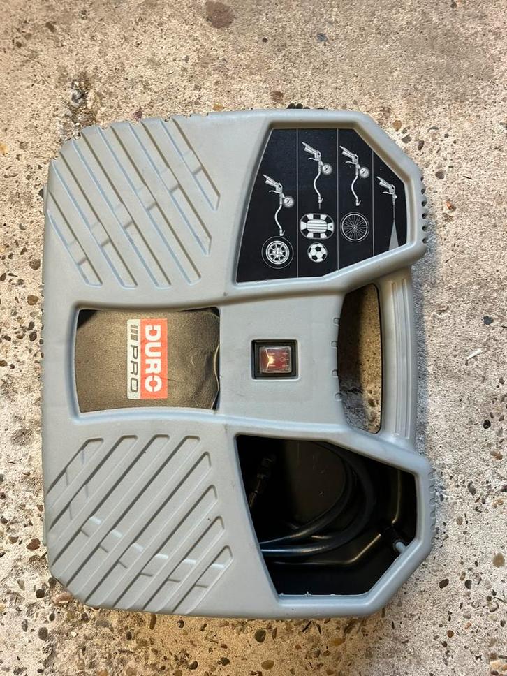 Duro pro draagbare compressor, Doe-het-zelf en Verbouw, Compressors, Zo goed als nieuw, 6 tot 10 bar, Minder dan 25 liter, Minder dan 200 liter/min