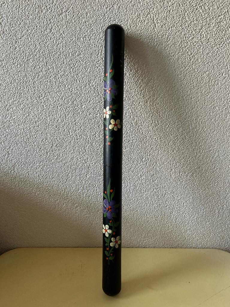 Vintage houten breinaalden koker zwart met bloemen, Ophalen of Verzenden, Gebruikt, Breien, Overige typen