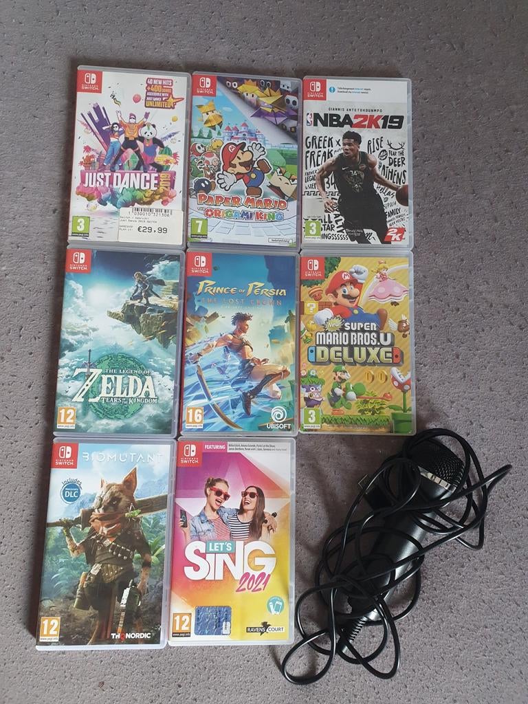 Nintendo Switch Games + Microfoon, Overige genres, Ophalen of Verzenden, Zo goed als nieuw, Eén computer