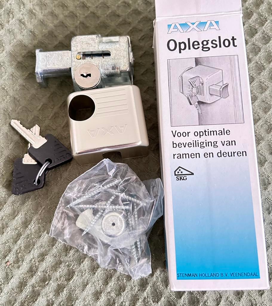 AXA oplegsloten voor beveiliging van ramen en deuren, Ophalen, Zo goed als nieuw, Overige materialen