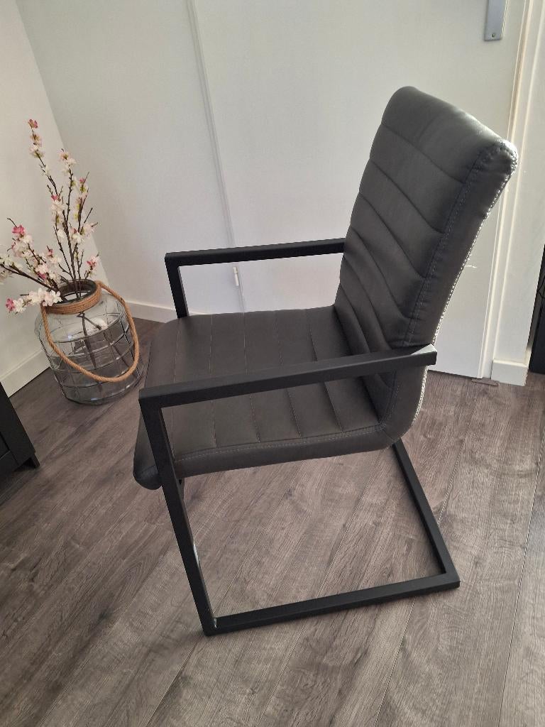 Eetstoelen, Ophalen, Leer, Zo goed als nieuw, Vier