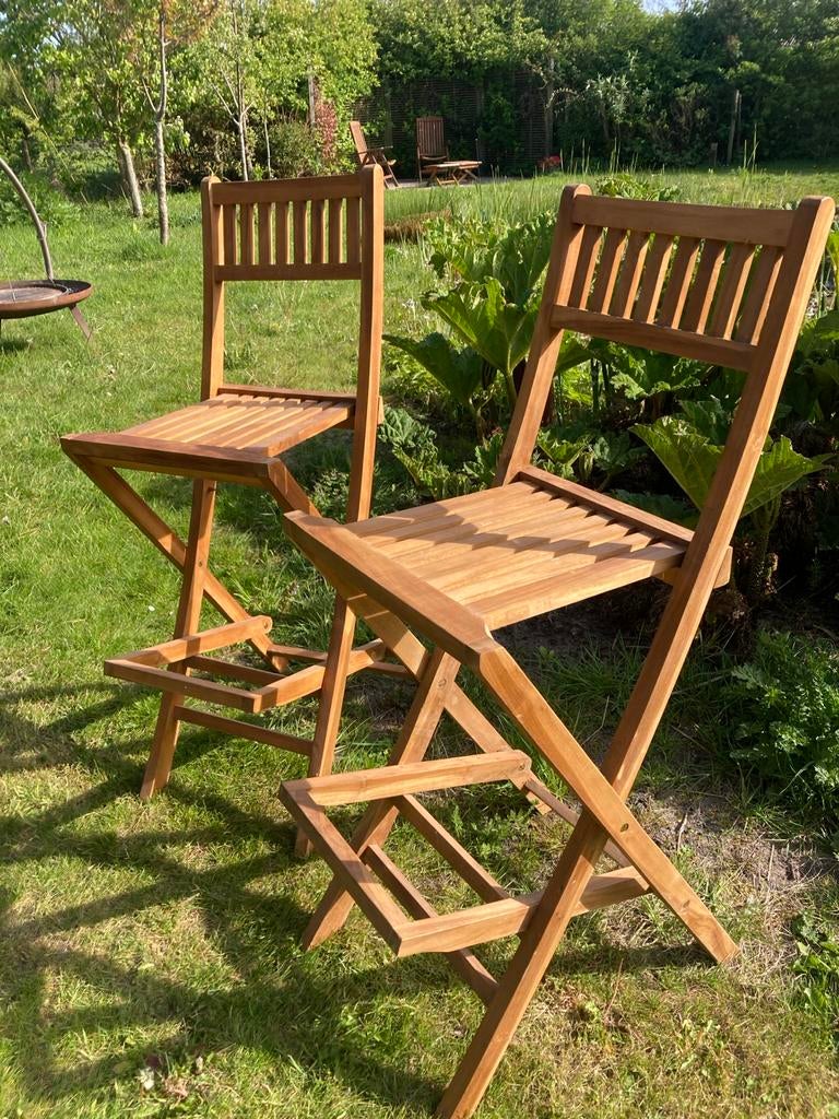 2x Teakhouten barkrukken inklapbaar - Tuin/Balkon, Huis en Inrichting, Barkrukken, Ophalen, Met voetsteun, Zo goed als nieuw, 90 cm of meer