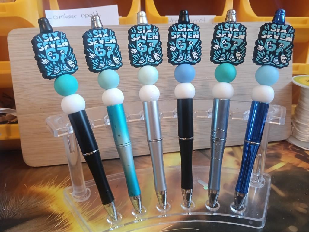 Six seven pennen per stuk, Ophalen of Verzenden