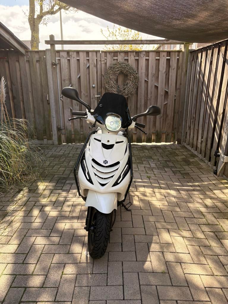 Zip Full Option 4t 50cc, Fietsen en Brommers, Scooters | Piaggio, Ophalen, Zo goed als nieuw, Benzine, Zip