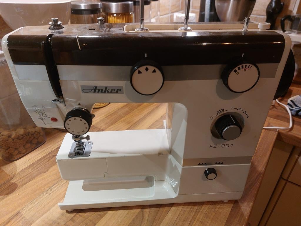 Anker FZ-109 naaimachine, Hobby en Vrije tijd, Naaimachines en Toebehoren, Ophalen of Verzenden, Gebruikt, Naaimachine, Overige merken