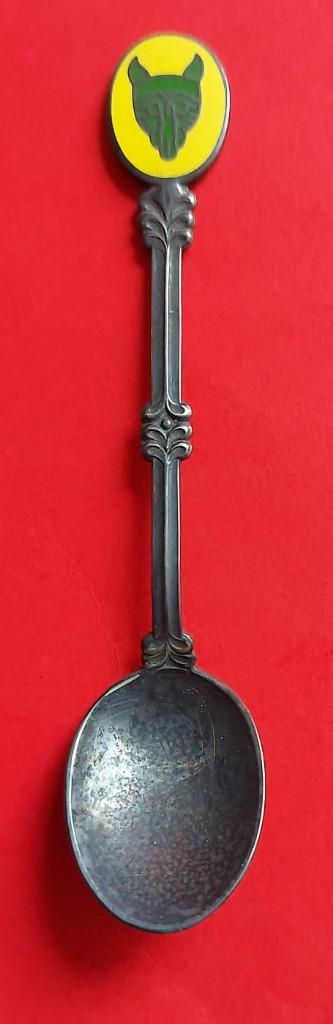 scouting oud theelepeltje met Welpen Wolvenkopje, jaren '60, Verzamelen, Scouting, Ophalen of Verzenden, Gebruikt, Embleem, Speld of Insigne