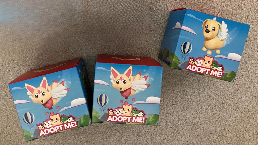 Happy Meal Mc Donalds 2025 Roblox Adopt Me! 3x NIEUW!!, Verzamelen, Ophalen of Verzenden, Nieuw