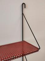 Vintage metalen Pilastro wandrekje metaal geperforeerd, Huis en Inrichting, Woonaccessoires | Wandplanken en Boekenplanken, Gebruikt