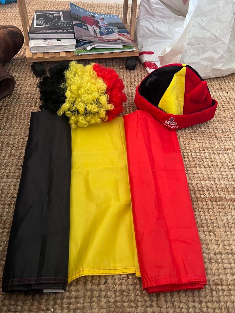 België pakketje, Ophalen of Verzenden, Zo goed als nieuw
