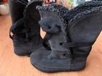 Suede donkergrijze gevoerde laarzen maat 32/33: ZGAN, Meisje, Ophalen of Verzenden, Laarzen, Zo goed als nieuw