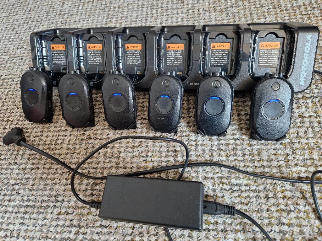 Motorola portofoonset (6 st) CLP 446e met multilader, Ophalen of Verzenden, Gebruikt, Minder dan 2 km, Portofoon of Walkie-talkie