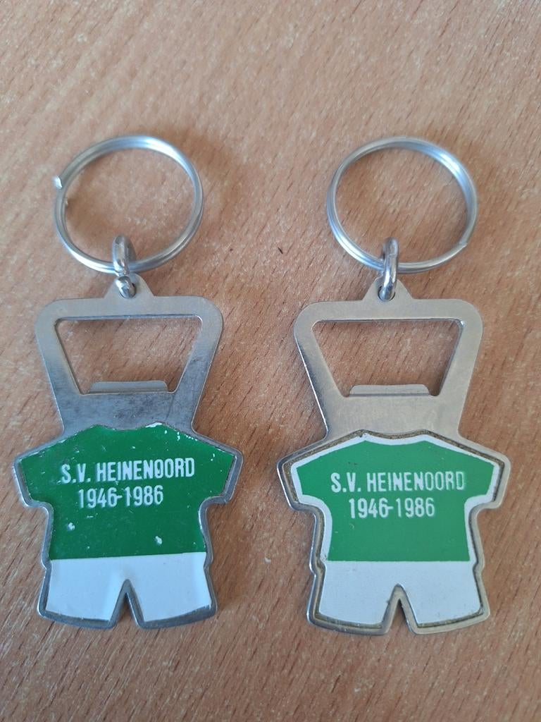 S.V. HEINENOORD sleutelhangers, openers, Ophalen of Verzenden, Zo goed als nieuw, Sport