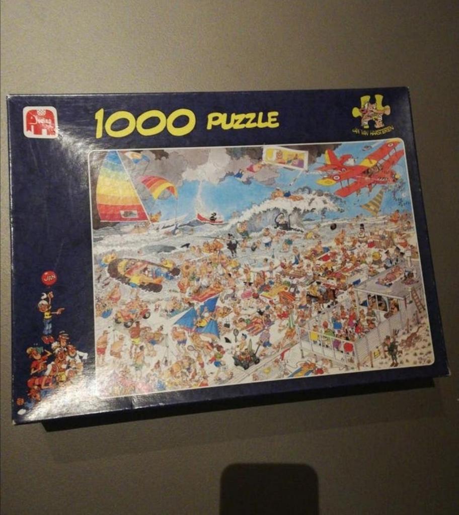 Van Haasteren puzzel Op het strand, 1000 stukjes, Ophalen of Verzenden, 500 t/m 1500 stukjes, Zo goed als nieuw, Legpuzzel
