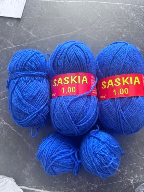 3 bollen Saskia kobalt blauw, Ophalen of Verzenden, Zo goed als nieuw, Breien of Haken, Wol of Garen