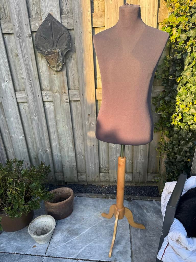 Mannequin / Paspop - Bruin met houten standaard, Ophalen of Verzenden, Gebruikt