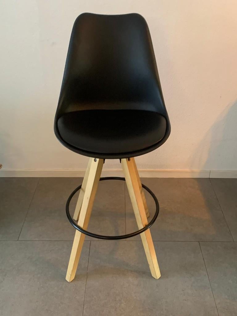 barkruk, Huis en Inrichting, Ophalen, Hout, Met voetsteun, 60 tot 90 cm