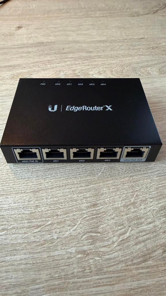 Ubiquiti ER-X EdgeRouter X, Computers en Software, Netwerk switches, Ophalen of Verzenden, Zo goed als nieuw