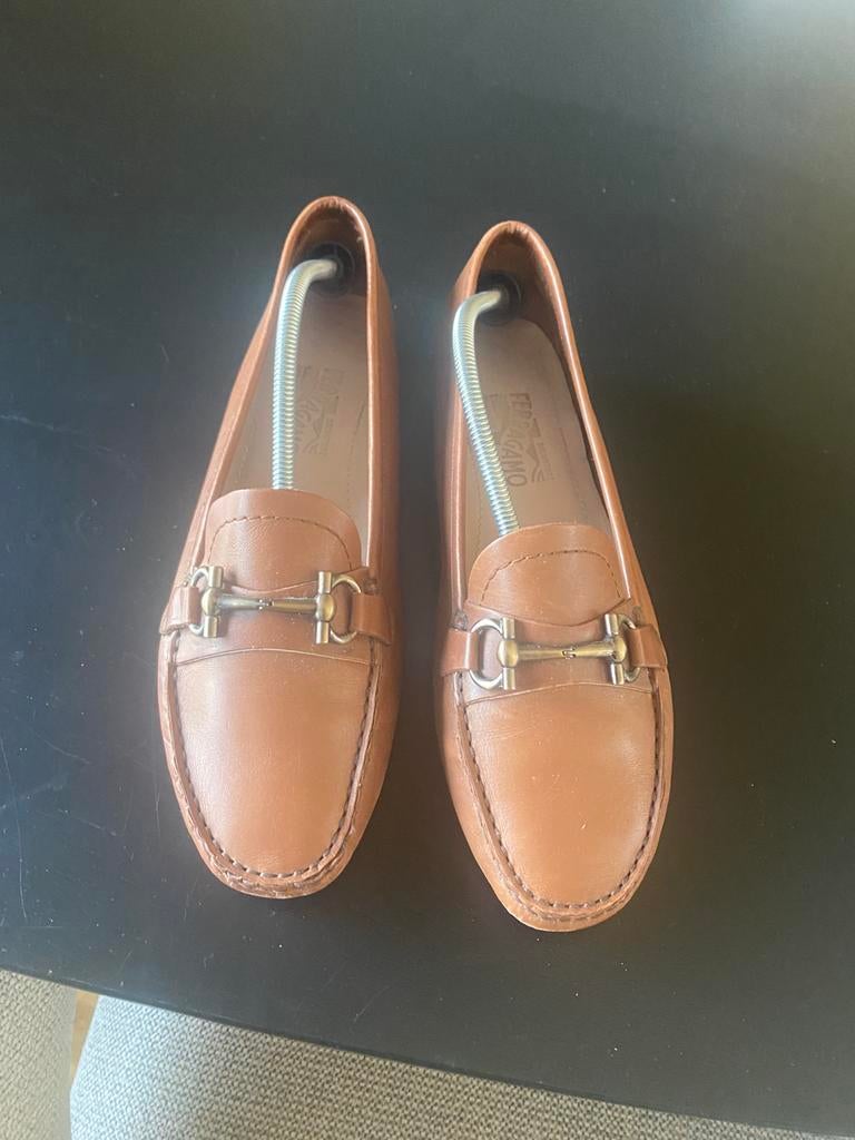 Prachtige Salvatore Ferragamo schoenen, Ophalen of Verzenden, Zo goed als nieuw, Instappers