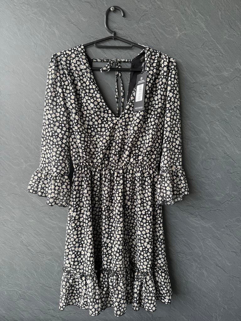 Nieuw! Most Wanted Daisy Flowers dress -S, Kleding | Dames, Zwart, Nieuw, Ophalen of Verzenden, Maat 36 (S)