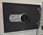 Zeer degelijke Salvus kluis en brandkast, Ophalen, Zo goed als nieuw, Brandkast