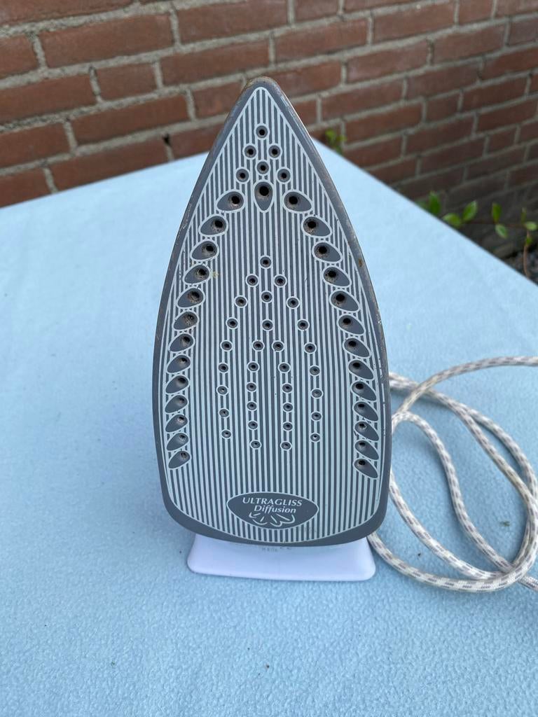 Tefal Ultragliss Diffusion 90 Strijkijzer, Ophalen of Verzenden, Gebruikt, Strijkijzer met snoer