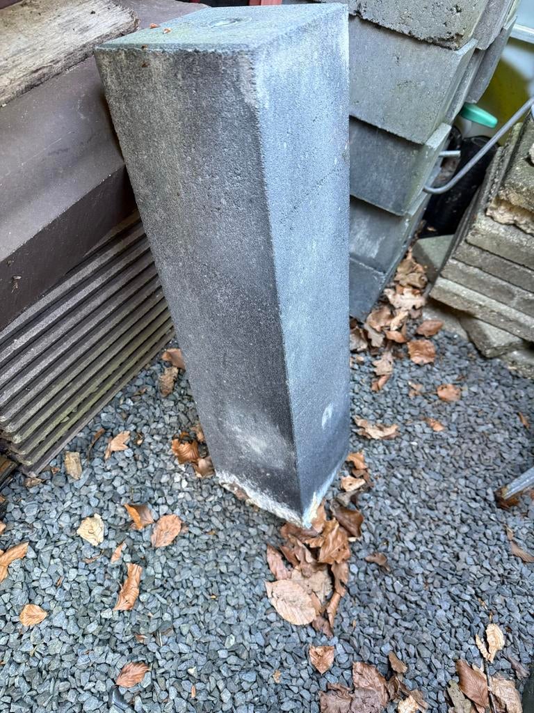 Betonnen paal 60x15x15 cm - Zonder bevestigingsmateriaal, Tuin en Terras, Palen, Balken en Planken, Ophalen, Gebruikt, Minder dan 180 cm