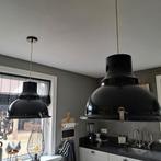Te koop; 2 industriele zwarte hanglampen, Ophalen, Zo goed als nieuw, Minder dan 50 cm