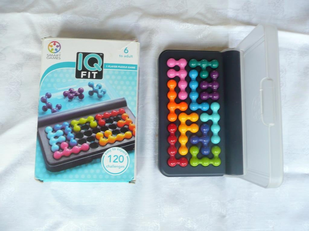 Smartgames IQ fit, Smart games vanaf 6 jaar., Ophalen of Verzenden, Minder dan 500 stukjes, Zo goed als nieuw