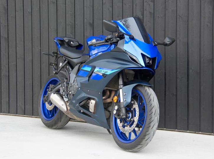 Yamaha R7 • bj 2024 • 35kW • a2 rijbewijs, Motoren, Motoren | Yamaha, Particulier, Sport, 12 t/m 35 kW, 2 cilinders, Minimaal motorrijbewijs A2