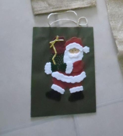 geschenkzakje /cadeau-zakje met Kerstman Kerstmis / sierlint, Ophalen of Verzenden, Nieuw