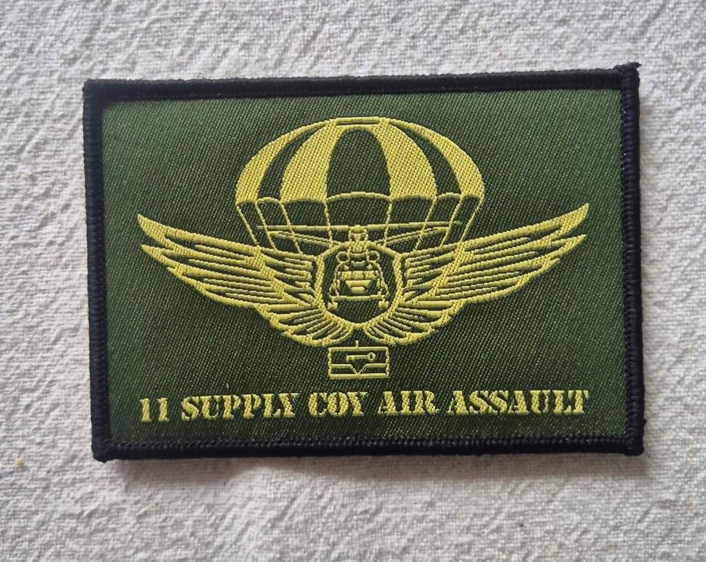 Patch Embleem 11 Luchtmobiele Brigade, Ophalen of Verzenden, Landmacht, Nederland, Embleem of Badge
