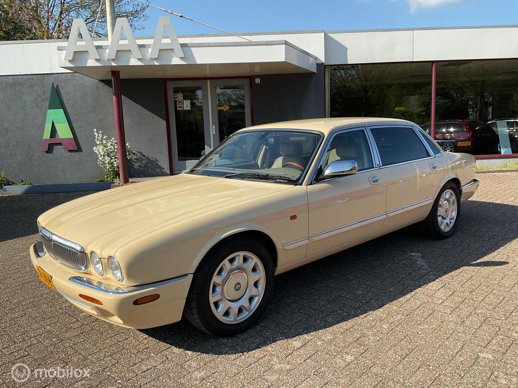 Daimler 4.0 4.0 V8 Supercharged Aut. Nieuwstaat, Automaat, Gebruikt, Overige kleuren, Leder