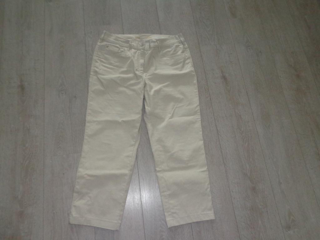 damesbroeken maat 42/44(L). O.a. Zerres, Benneton, S'oliver, Overige kleuren, Maat 42/44 (L), Ophalen of Verzenden, Zo goed als nieuw