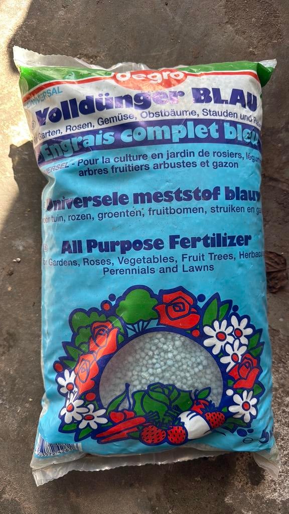 Universele blauwe mest, Ophalen