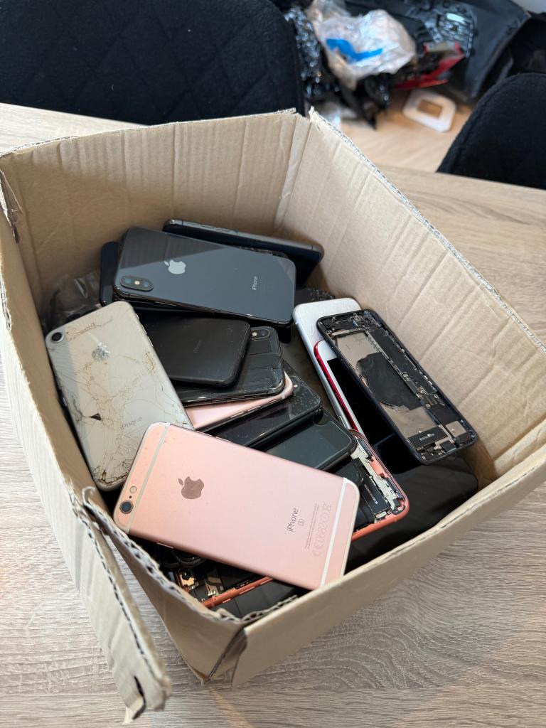 Partij iPhones 6/7/8/X/XS SE 2020 | 35 stuks, Ophalen, Gebruikt, Apple, Cupertino California
