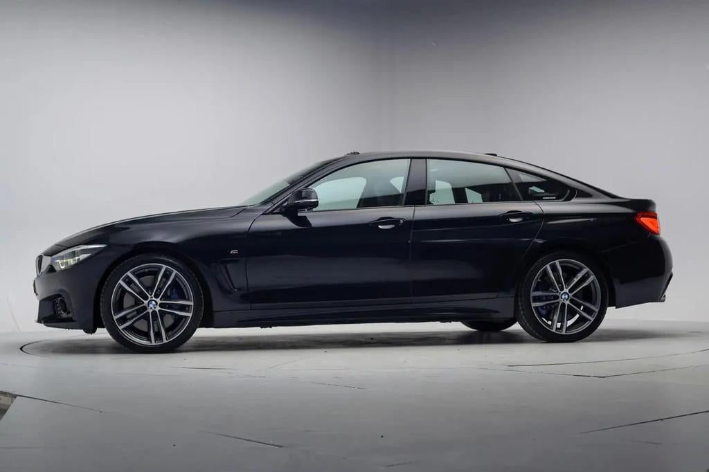 BMW 4 Serie GRAN COUPE 440i M Sport High Execut € 33.945,0, Auto's, Automaat, Gebruikt, 1595 kg, Zwart