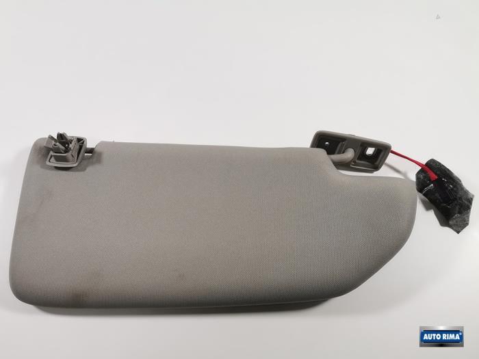 Zonneklep van een Volvo V70, Gebruikt, -, -, Ophalen of Verzenden