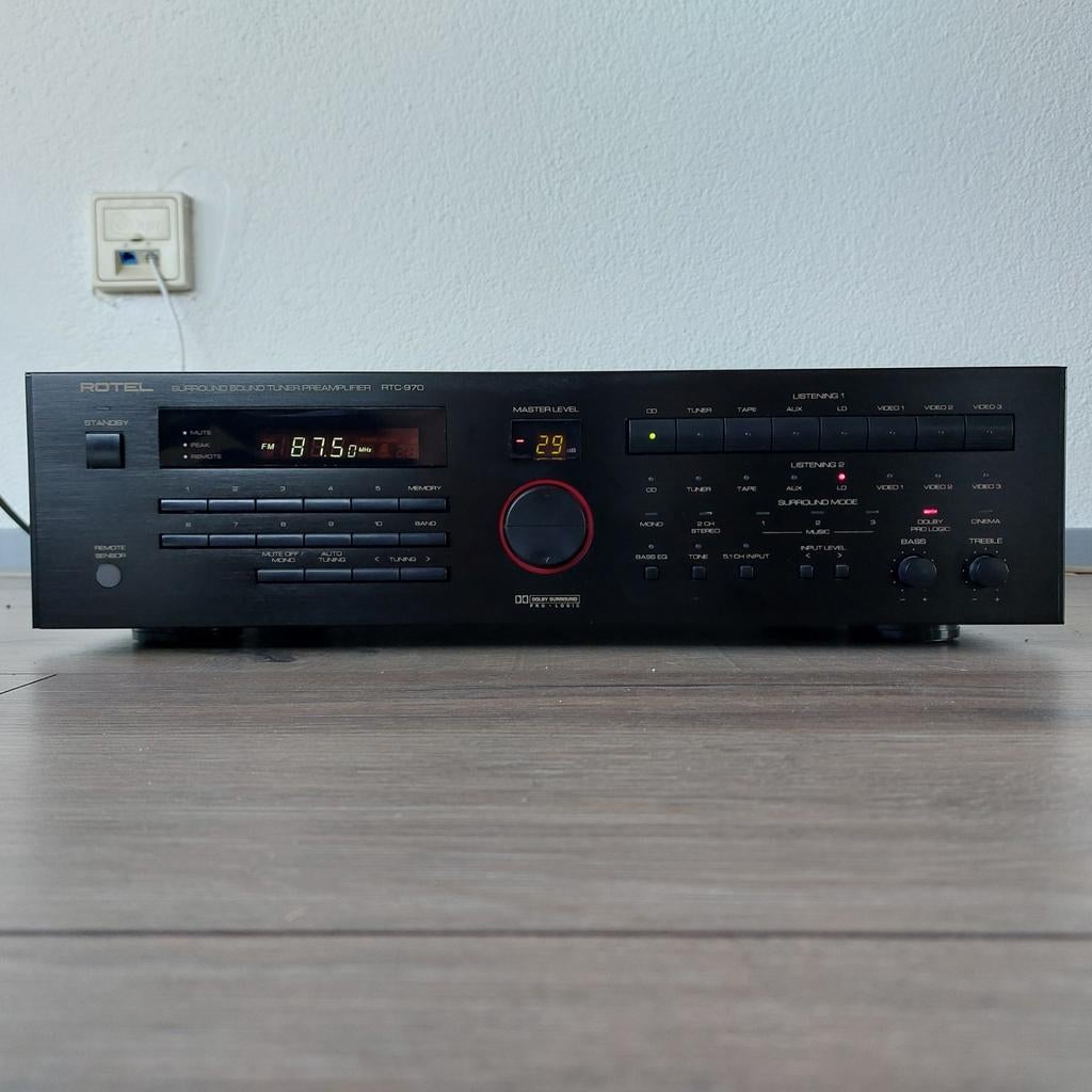 Rotel Surround Sound Tuner - Preamplifier RTC-970, Ophalen, Gebruikt, Overige merken
