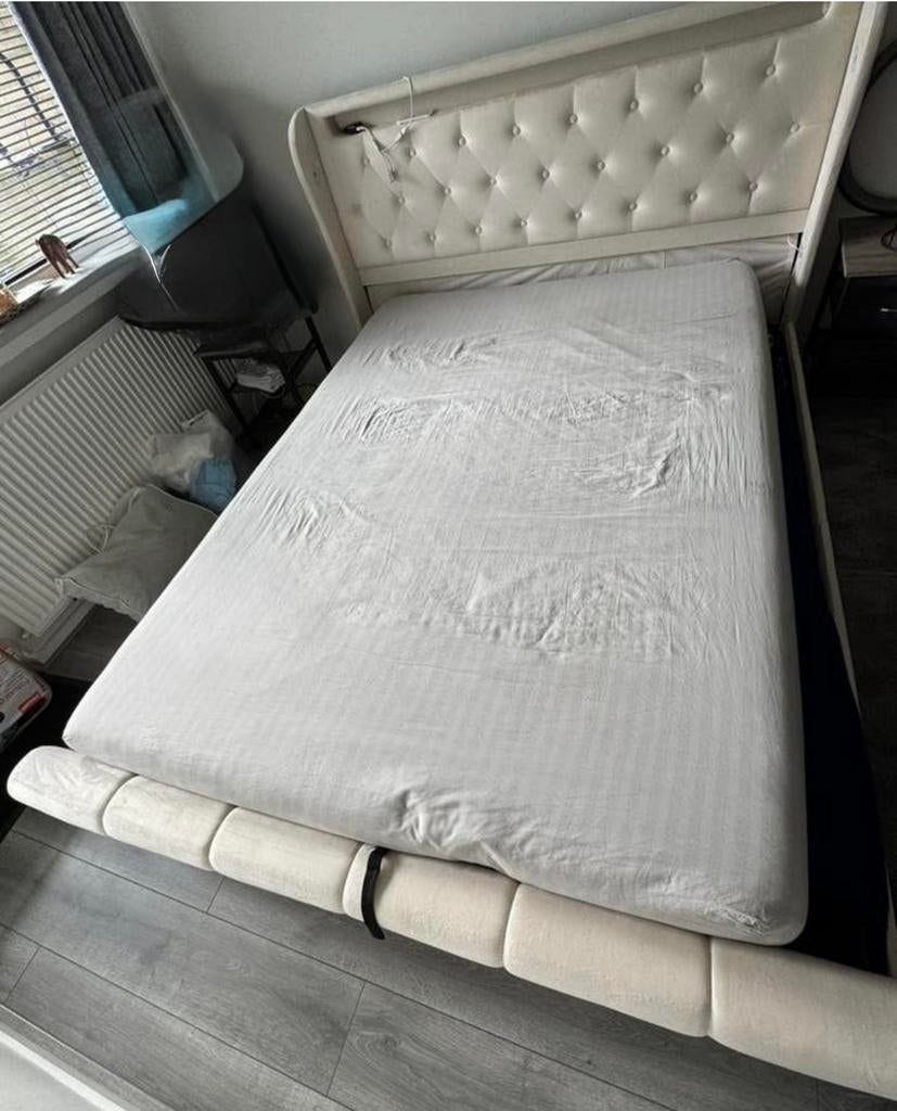 Zo goed als nieuw matras (200 x 140 ), Ophalen, Wit, Tweepersoons, 140 cm