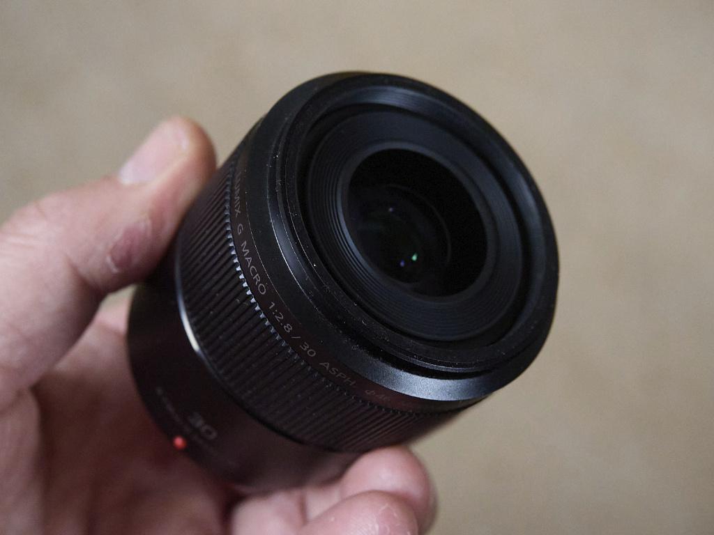 panasonic 30mm F/2.8 macro lens mft, Ophalen of Verzenden, Zo goed als nieuw, Macrolens