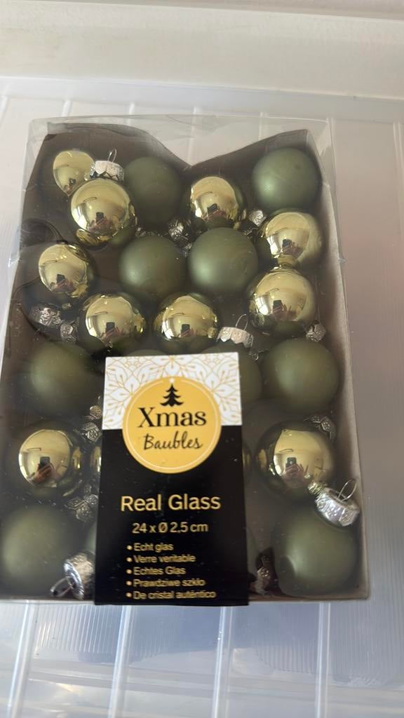 Groene kleine kerstballen, Diversen, Ophalen of Verzenden, Zo goed als nieuw