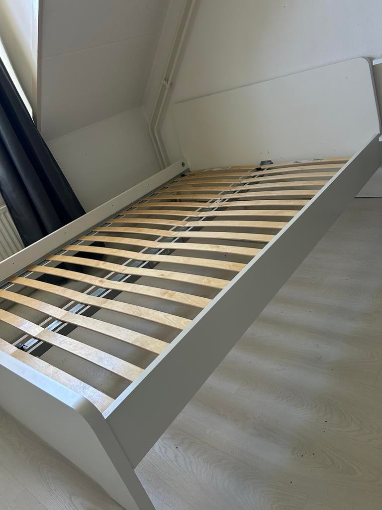 Tweepersoons wit ledikant met lattenbodem, Ophalen, Wit, Tweepersoons, 140 cm