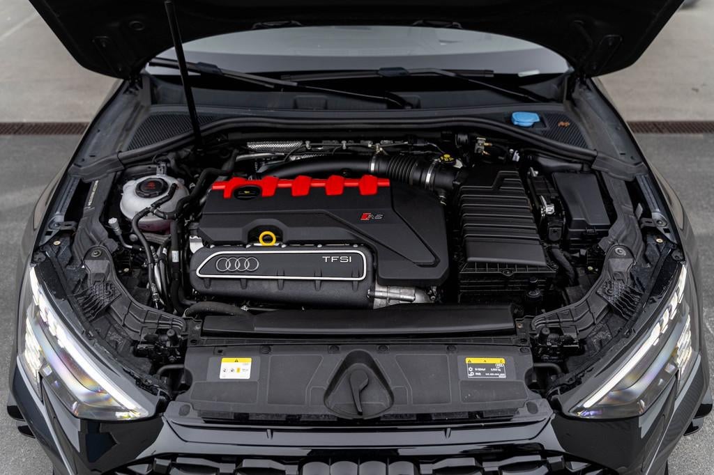 Audi A3 Sportback 2.5 TFSI RS 3 quattro PANO/B&O/CARBON/CAME, Automaat, Gebruikt, RS3, Bedrijf