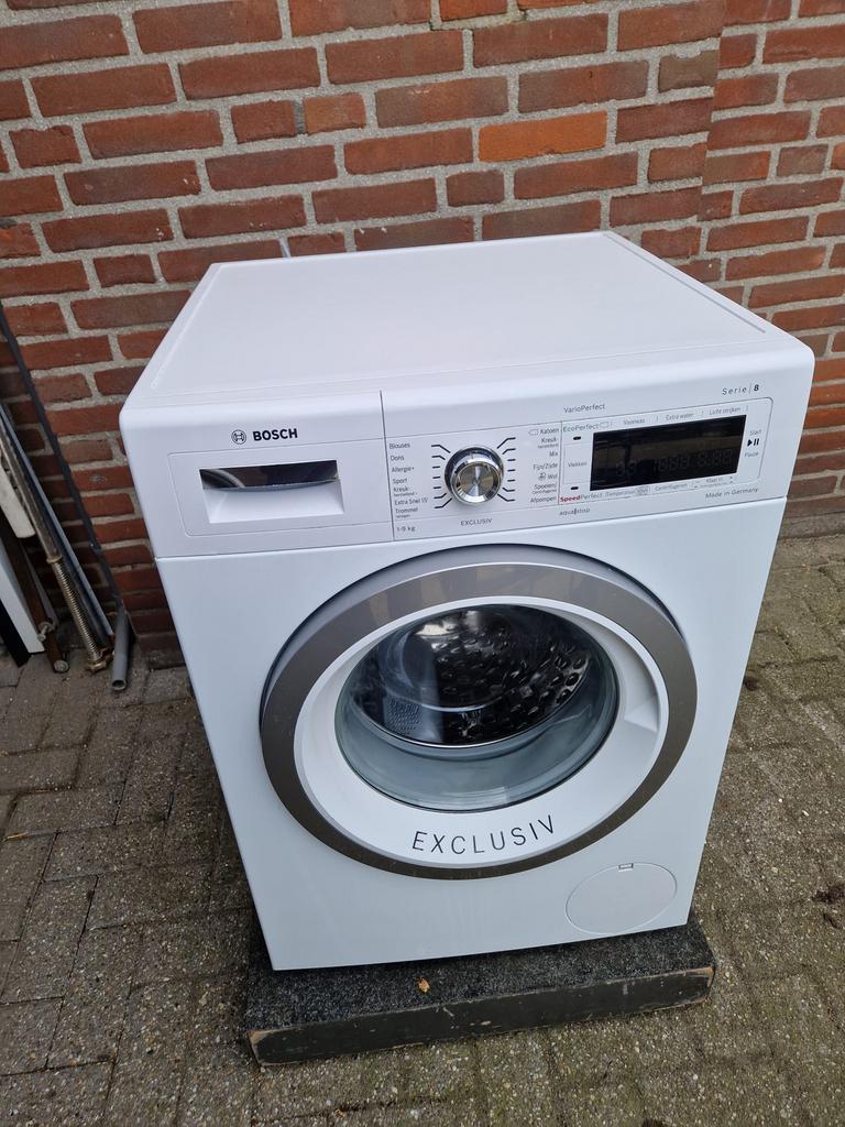 Bosch wasmachine, 1200 tot 1600 toeren, 8 tot 10 kg, Ophalen of Verzenden, Zo goed als nieuw