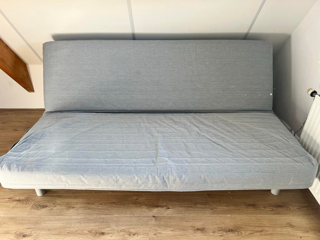 IKEA Slaapbank - Grijs, Comfortabel en Praktisch, Huis en Inrichting, Slaapkamer | Slaapbanken, Gebruikt, Tweepersoons, 200 cm