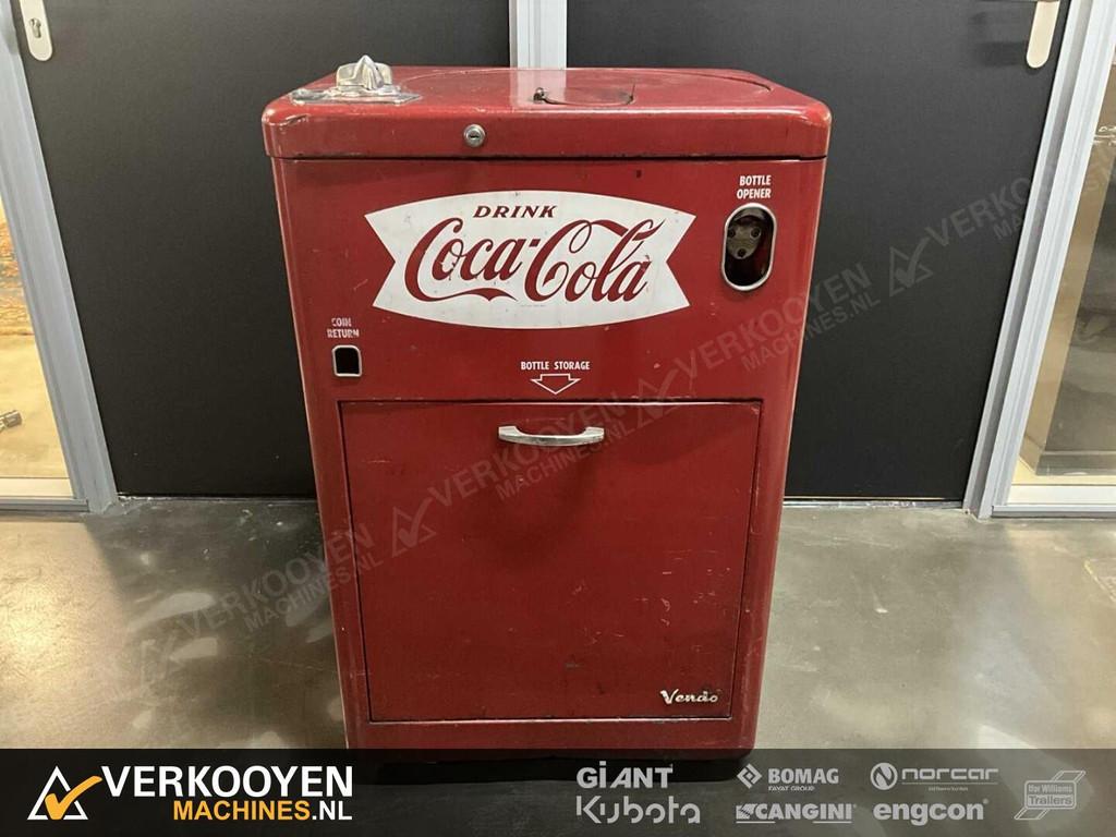 1930 Coca Cola Vending machine VK8902