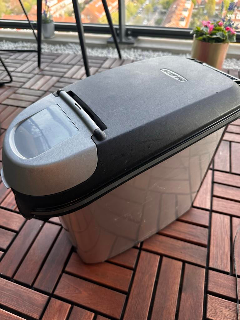 Curver voedselcontainter huisdier hond kat, Dieren en Toebehoren, Ophalen of Verzenden, Gebruikt